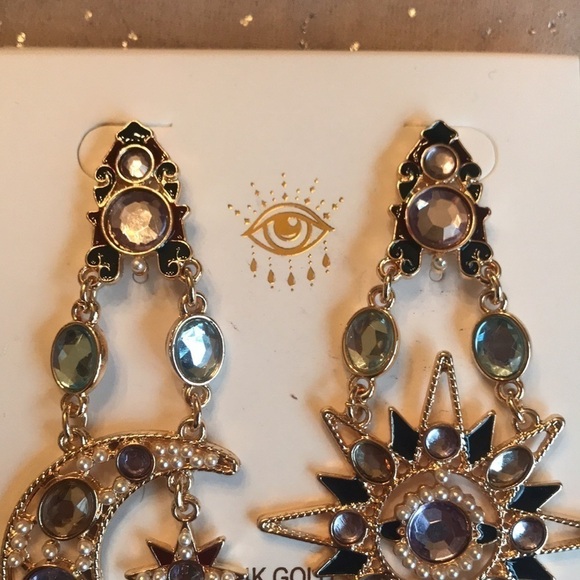 Brand New 14K Gold Plated Alloy Sun & Star Dangly Drop Earrings - Picture 6 of 9